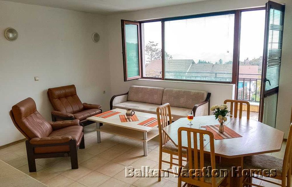 Продава се Двустаен апартамент в Балчик - 64 кв.м за 574 €/кв.м - Снимка #2