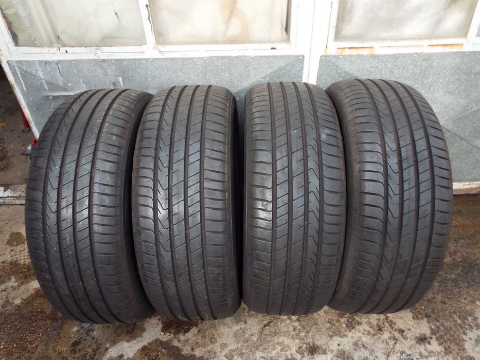 vand 4 anvelope de vara [noi] 215/50/18 pirelli cinturato p7 pret1500r