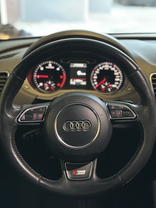 AUDI Q3 2.0TDI/177кс