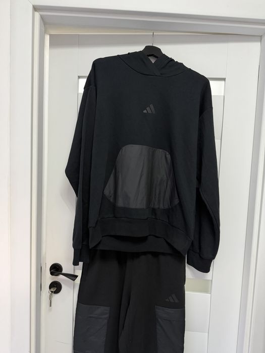 Trening adidas marimea M