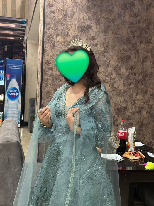 Turetski vechirni ko'ylak