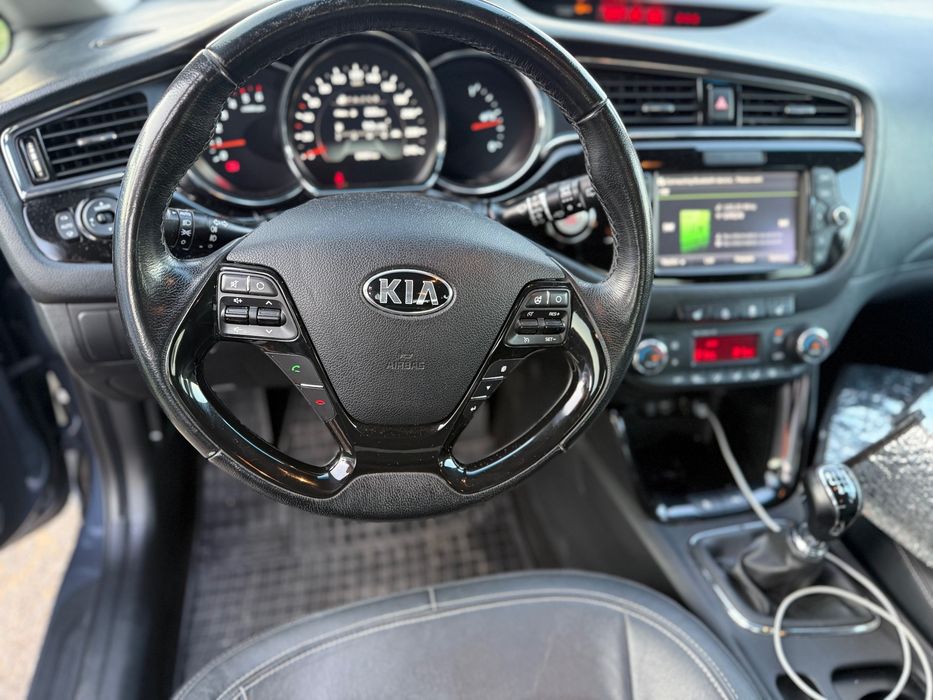 Kia Ceed 1.6 CRDi 136 CP | 64.000 km REALI | Unic Proprietar | Echipare TOP