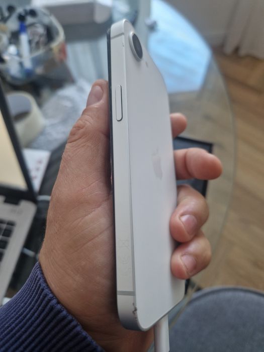 Carcasa originala iphone 16e