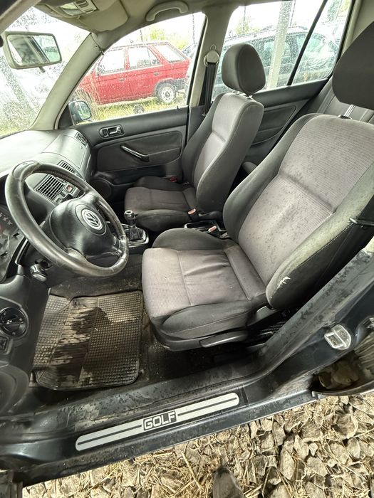 Golf 4 на части 1.9 дизел ръчни скорости
