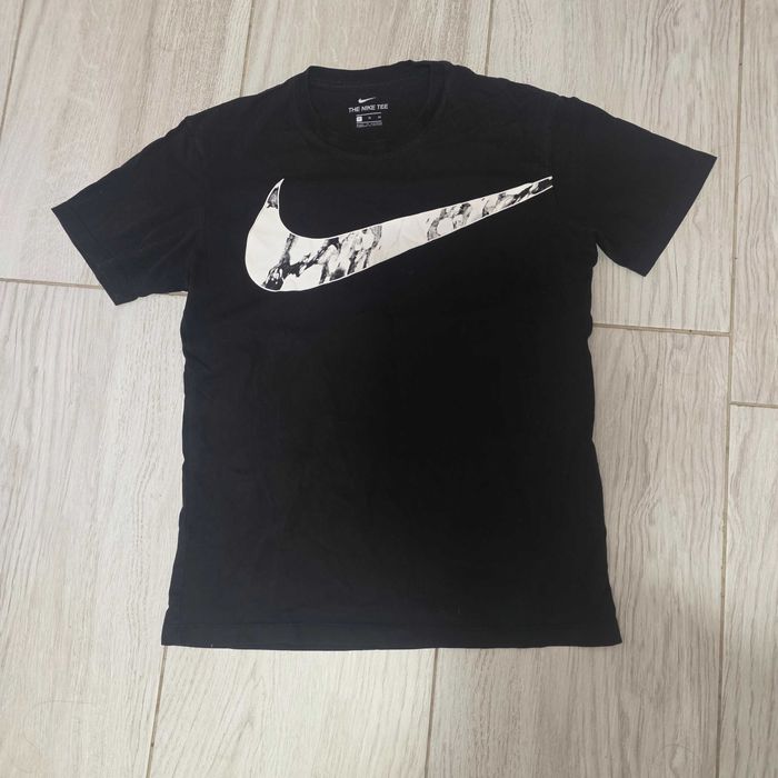 Мъжка тениска Nike L