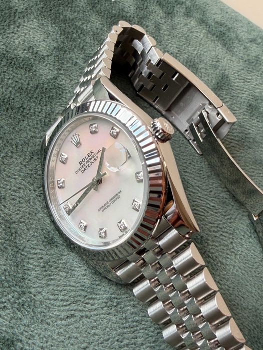 Rolex DateJust 41 126334 Jubilee Верижка с Диаманти и Перлен Циферблат