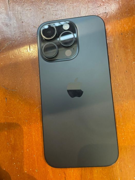Продам iphone 16 pro