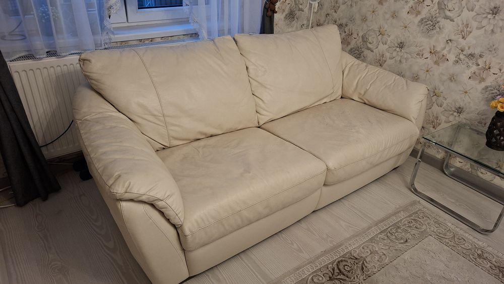 Canapea piele extensibila Ikea