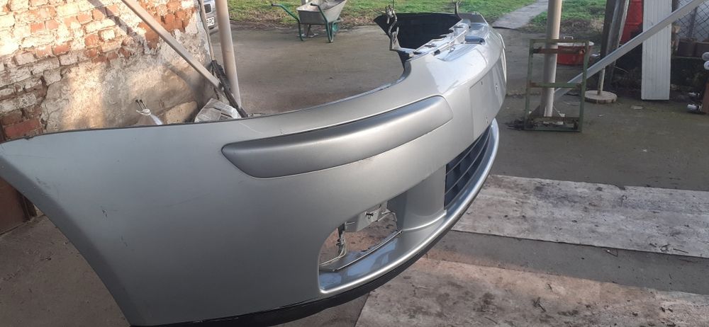 Предна броня голф 5