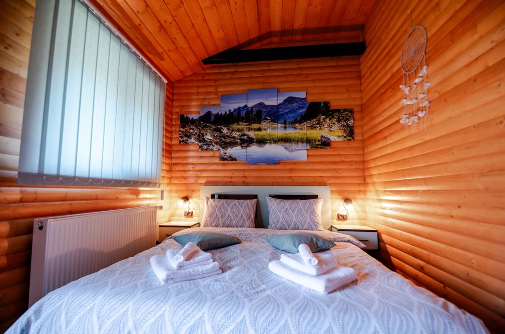 Cazare (închiriere cabană)