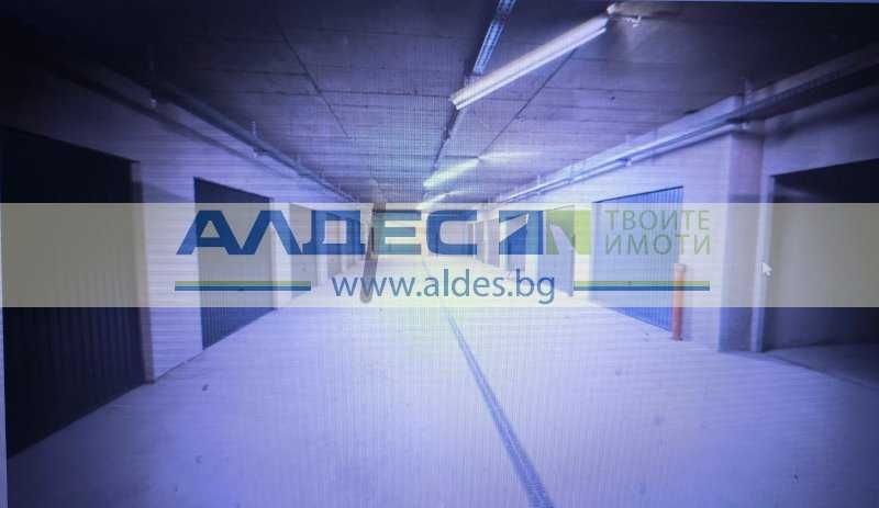 Продава се чисто нов двустаен ап. в широк център!