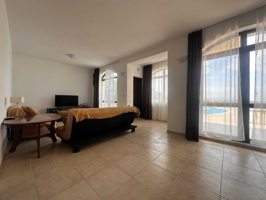 Продава се Тристаен апартамент в с. Кошарица, Област Бургас - 94 кв.м за 766 €/кв.м - Снимка #5