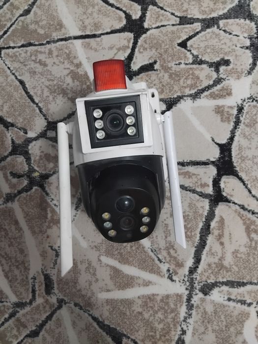 Vând camera de supraveghere video și o camera cu sim