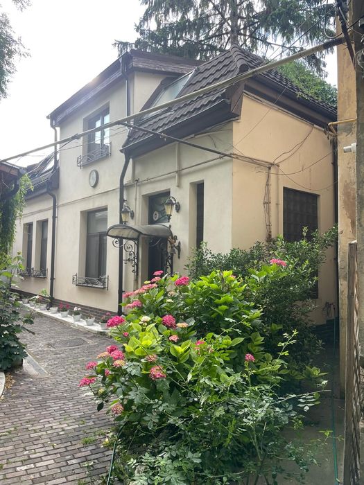 Casă individuală Grădina Icoanei ultracentrală rară pentru cuplu sau familie | Alexandru Donici | Grădină + Parcare | Proprietar | Sector 2