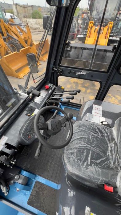 Вилочный погрузчик 10тонн