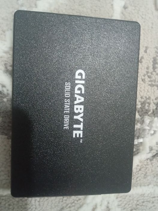 SSD диск на 120гб