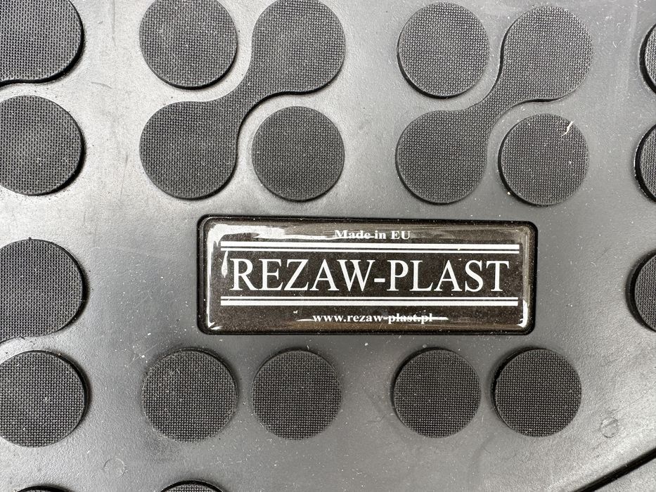 Гумена стелка за багажник на Хюндай Санта Фе III