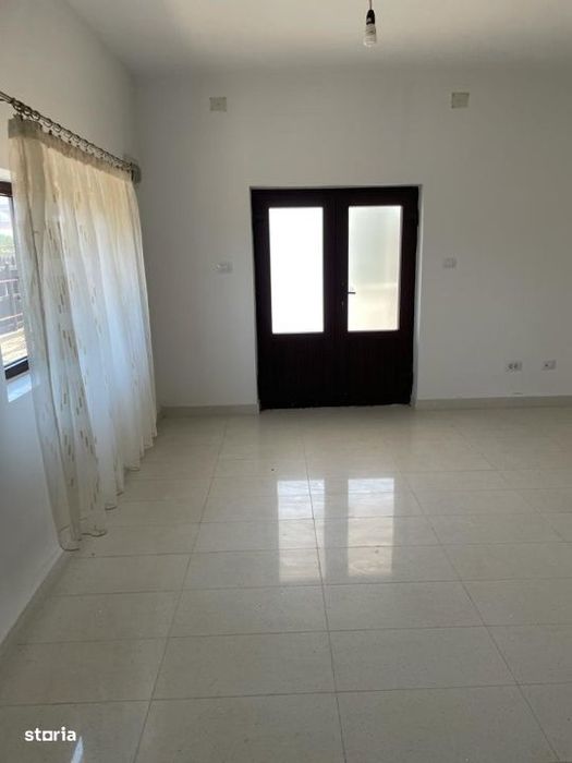 Casa spatioasa 184 mp de vanzare – Sadova, Dolj