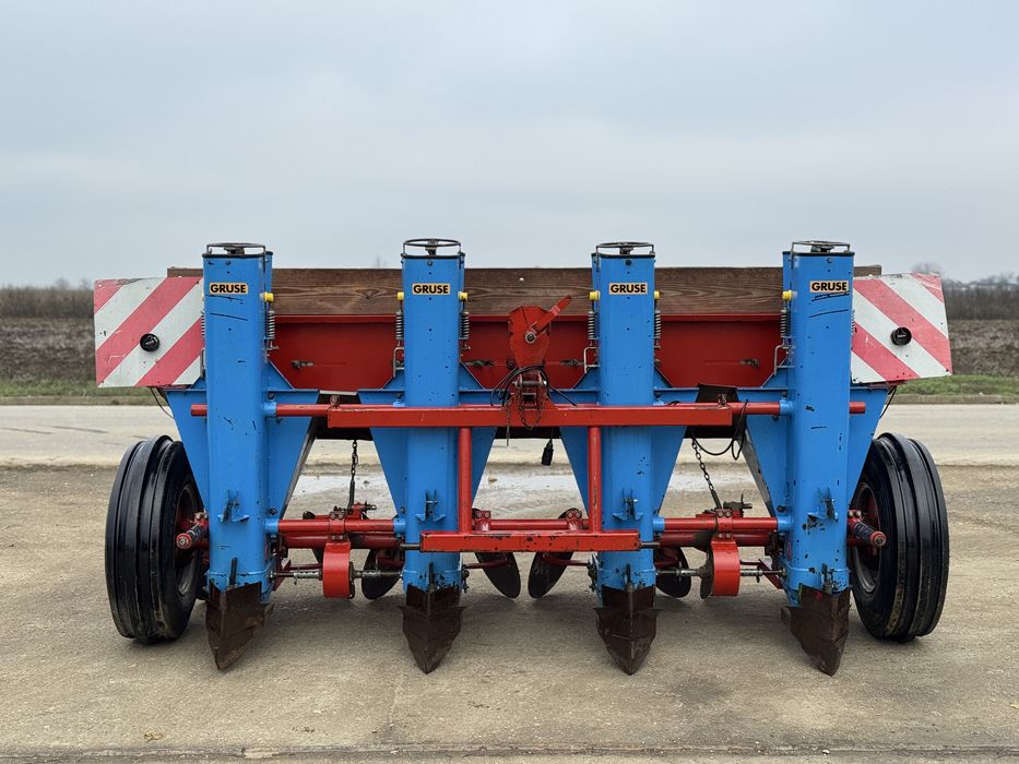 Masina Plantat Cartofi Gruse Vl-19S 4 Randuri Import Germania