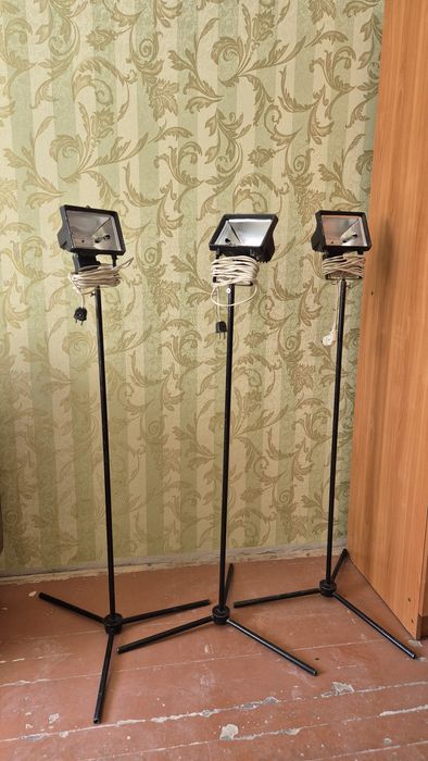 Продам фонари со стойками