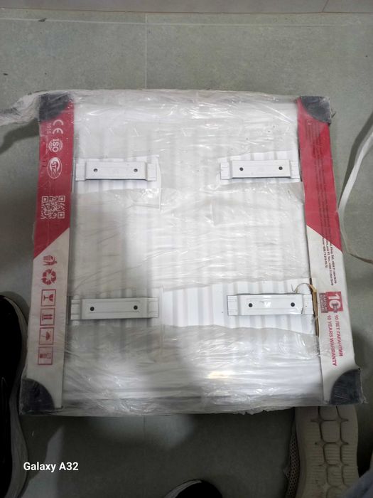 Metalniy radiator 40x40