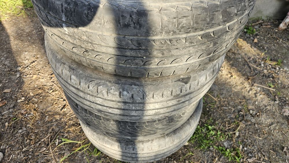 Продам шыны 185/ 65/ 15