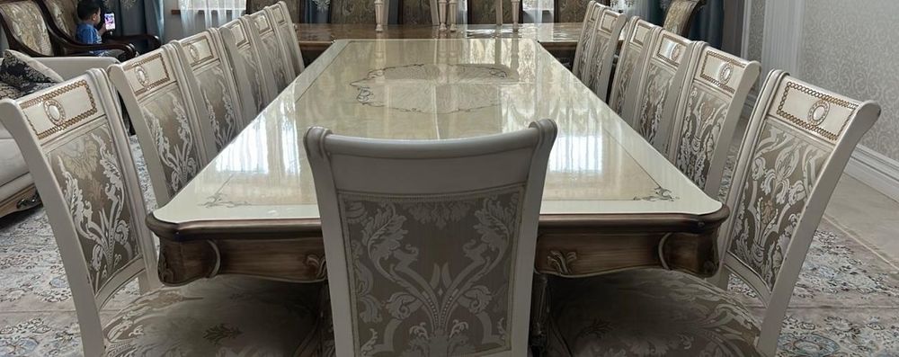 Продам стол со стульями