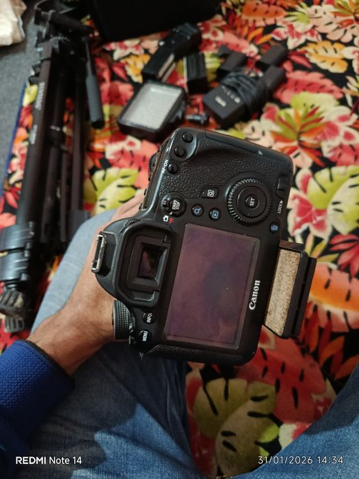 Canon 6d sotiladi