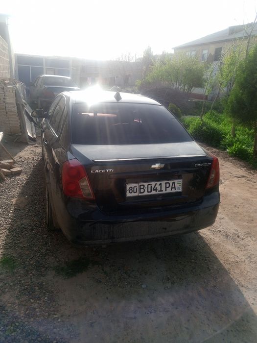 Шевроле Лачетти в 2011 году.