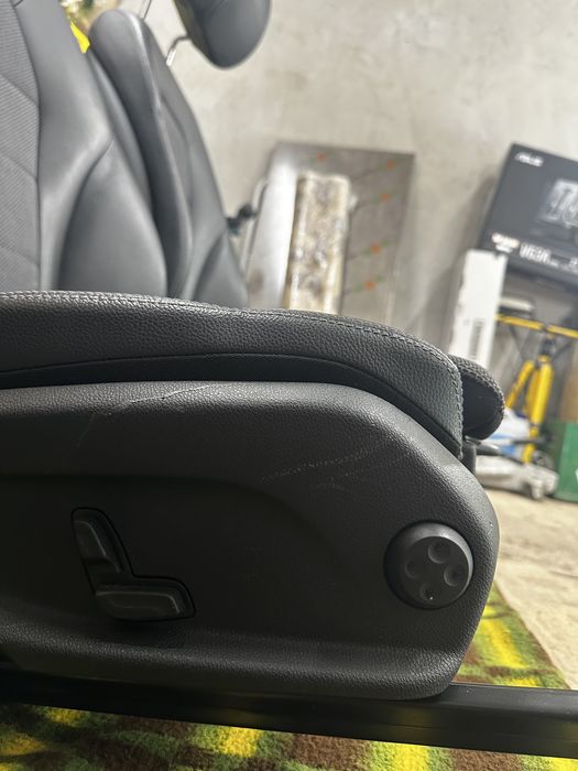 Салон за Мерцедес Ц класа w205