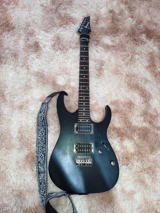 Chitara electrica Ibanez RG 421