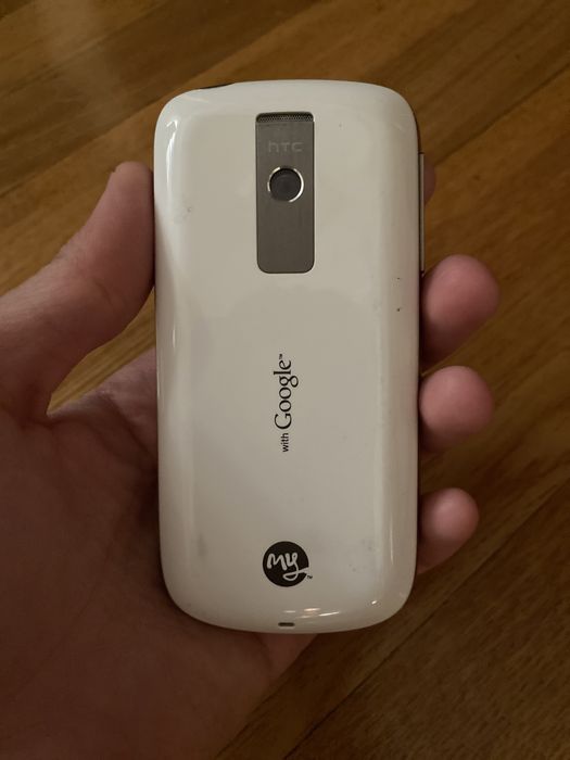 HTC первый в мире телефон антистресс