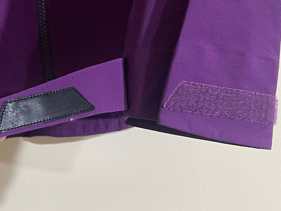 Mountain Hardwear hardshell jacket