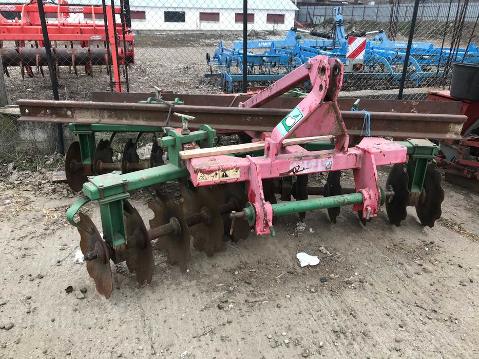 Heder John Deere si carucior  (1500), plug rabe(500), grapa Unia cut (1300), piese din dezmembr. unei combine John Deere  (motor in stare perfecta)