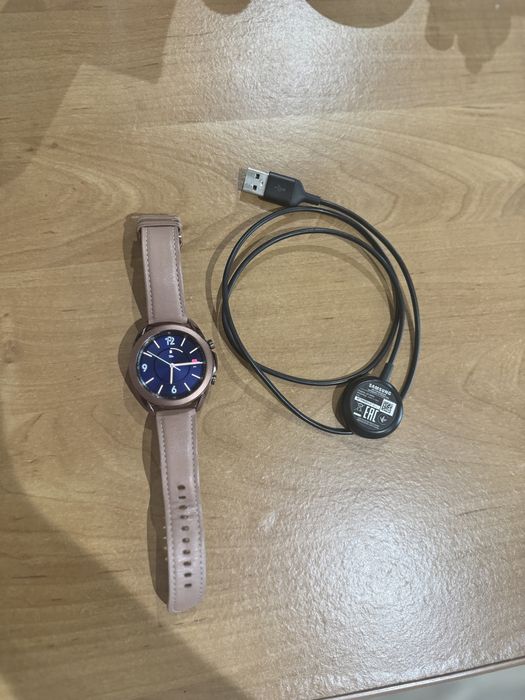 Продам часы galaxy watch 3