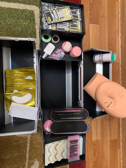 продам набор для наращивание ресниц.