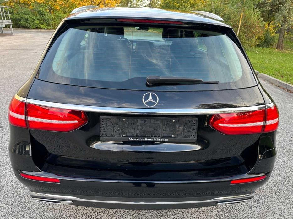 Mercedes-Benz E 300 de