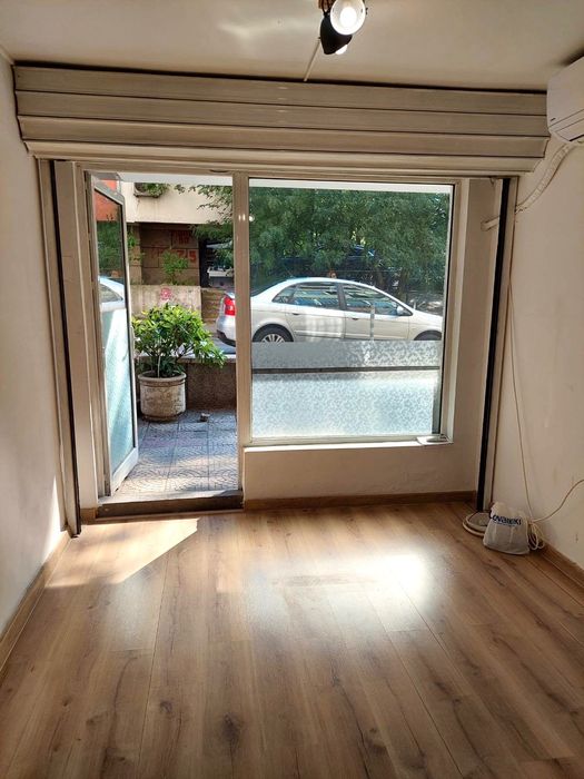 Дава се под наем Магазин в София, Лозенец - 31 кв.м за 350 € - Снимка #1