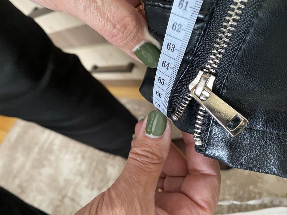 Дамско кожено яке