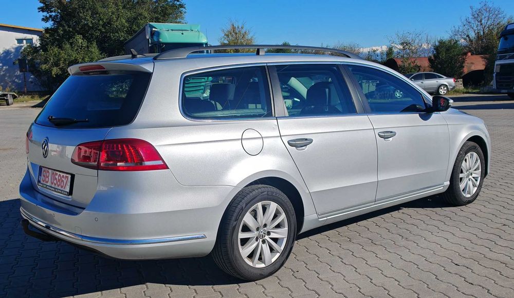 Passat fabr.2013, 2.0 TDI-140CP,CARTE SERVICE, Xenon  Distronic Plus  Webastoo  Navigatie  Klimatronic  Carlig