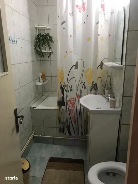 Apartament 2 camere , et 1/4  Banat , 53 mp.