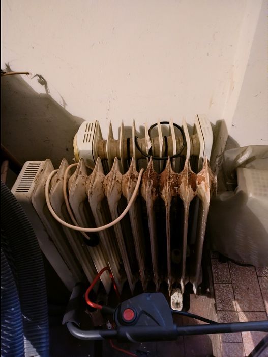 Маслени радиатори 6 бр.  Работят