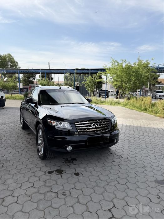 Infiniti fx45  yurgani 81.000