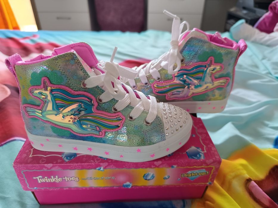 Skechers tenisi NOI unicorn fetiță mărimea 30