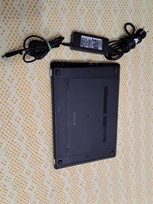 Laptop HP ProBook-453S, cu i3, 16Gb de RAM si SSD de 250Gb