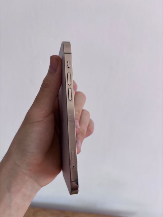 Айфон 12 про.