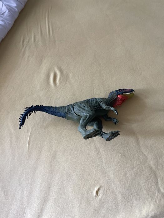 Dinozaur mattel Turanotitan