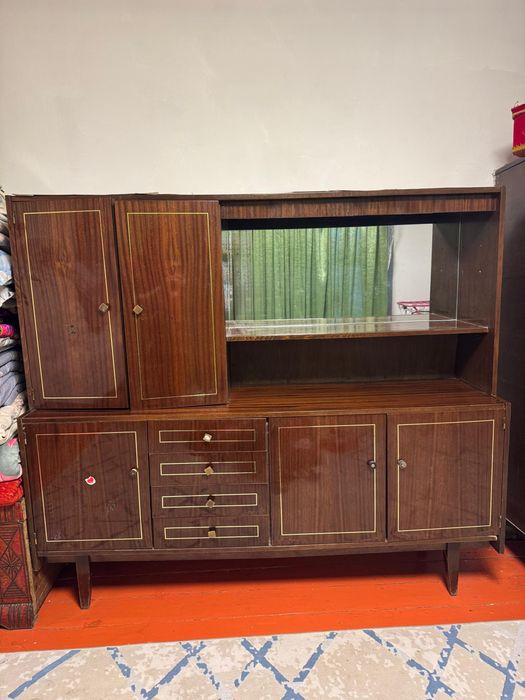 Шкаф сатылады срочна