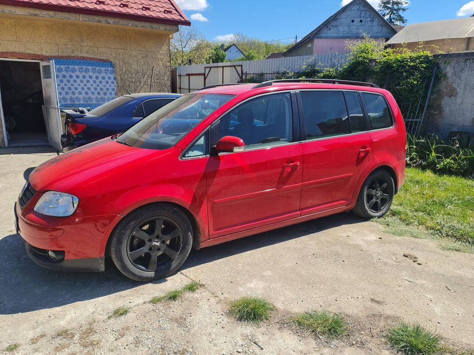volkswagen touran