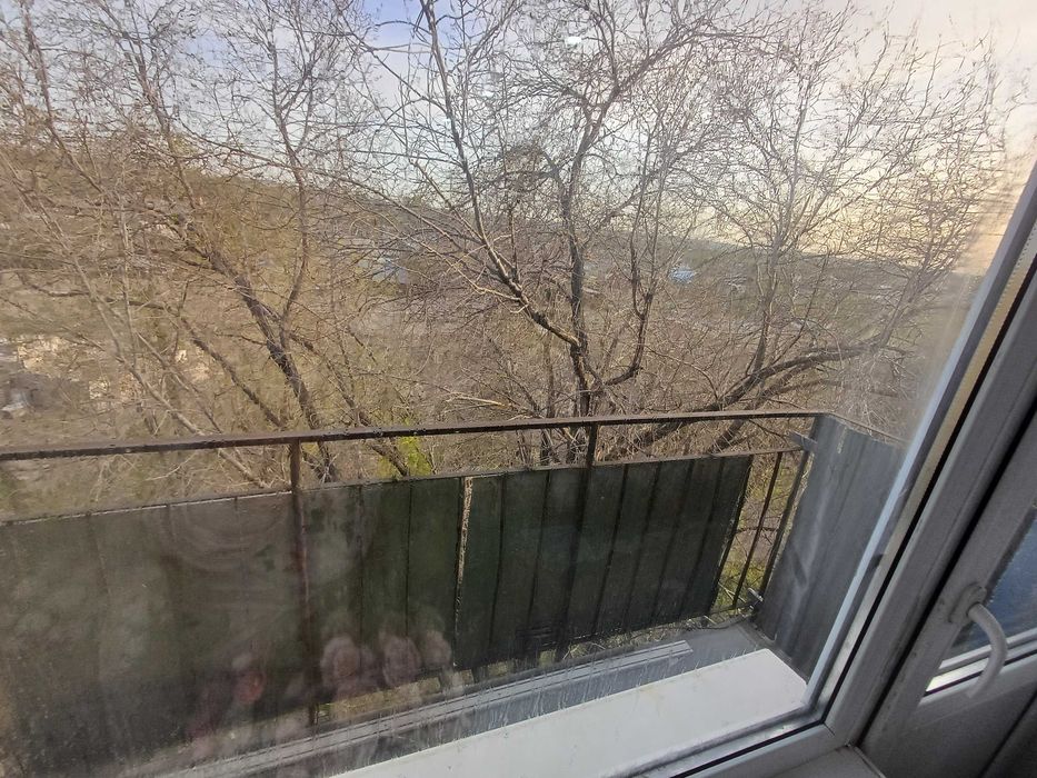 Продам 1комнатную в 16 микрорайоне